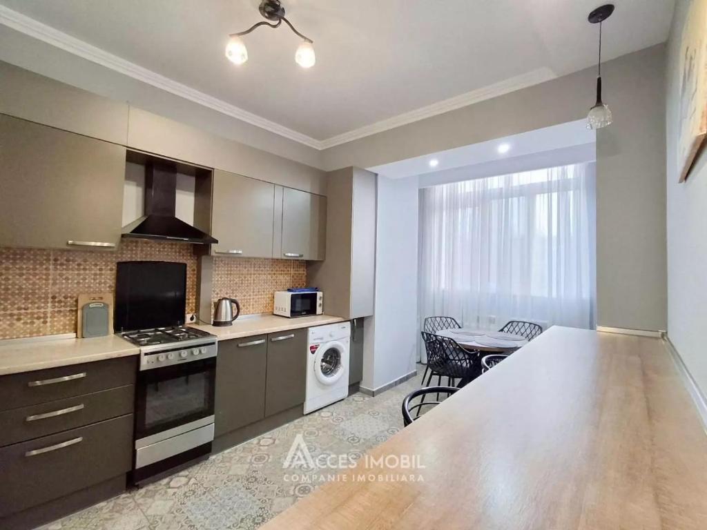 Kuchyň nebo kuchyňský kout v ubytování DECEBAL APARTMENT