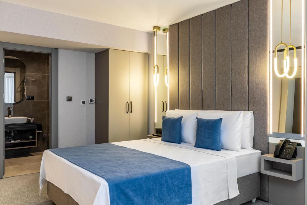 Rossi Luxury Hotel - Doppelzimmer Mit Meerblick