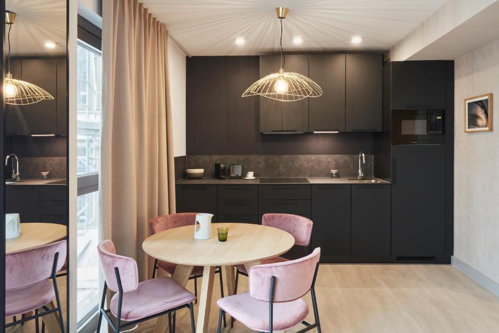 Aparthotel Adagio Stuttgart NeckarPark - Resim 9