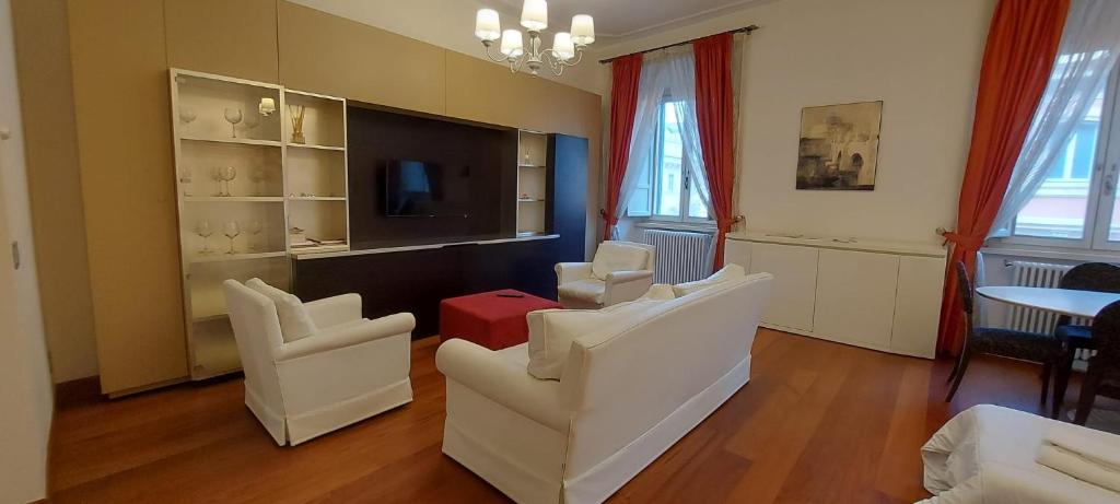Posedenie v ubytovaní Altarocca Embassy Rome