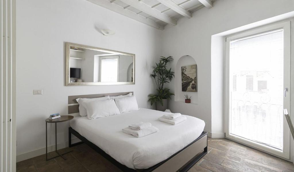 Milano Navigli Canal View Studio Apt