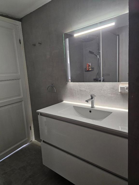 Koupelna v ubytování Sea View Suite