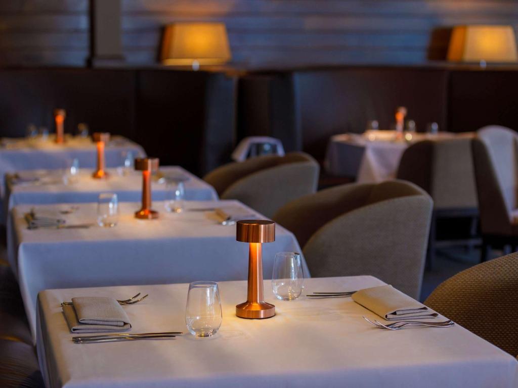 Restaurace v ubytování Pullman Reef Hotel Casino