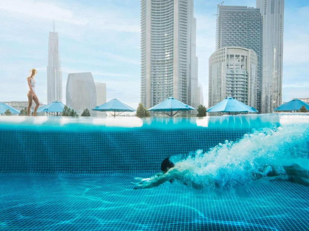 Bazén v ubytování Sofitel Dubai Downtown nebo v jeho okolí