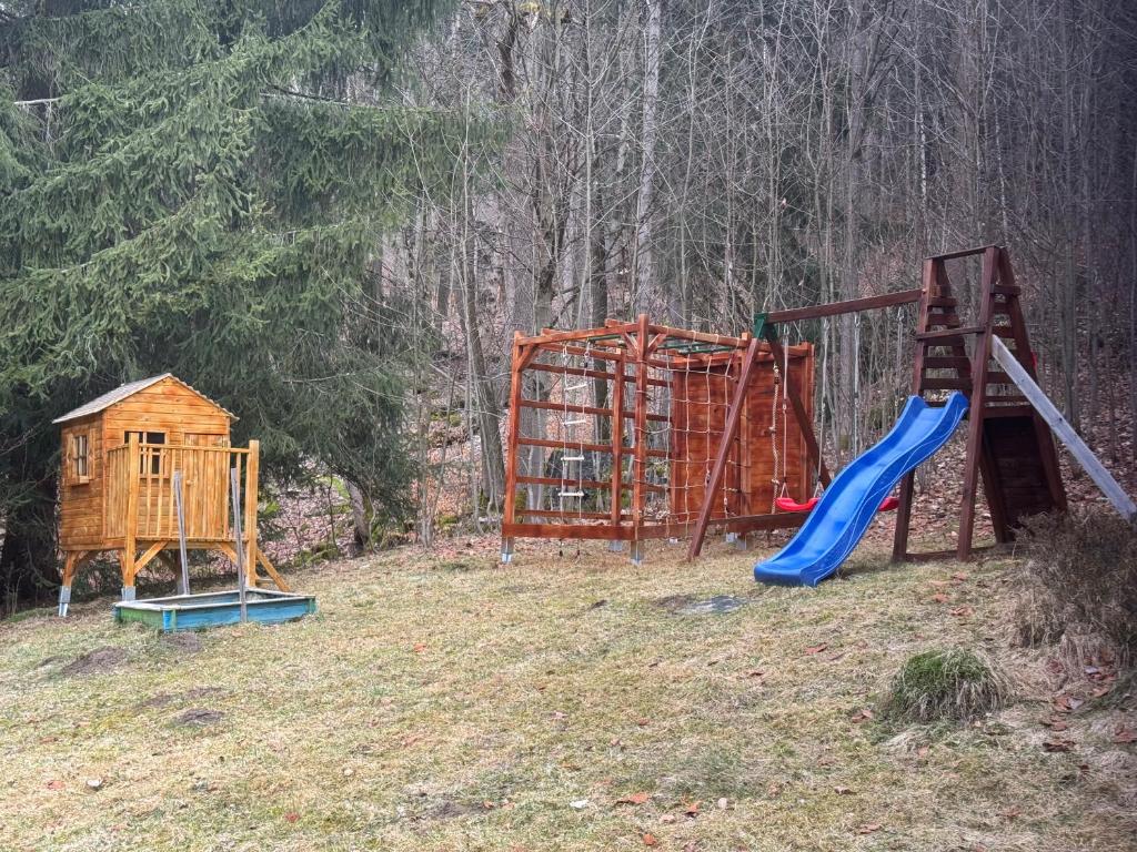 Area giochi per bambini di Roubenka Ella