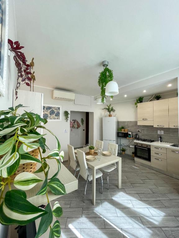 Home In Town - CITY LIFE near San Siro Stadium metropolitana M1 - M5