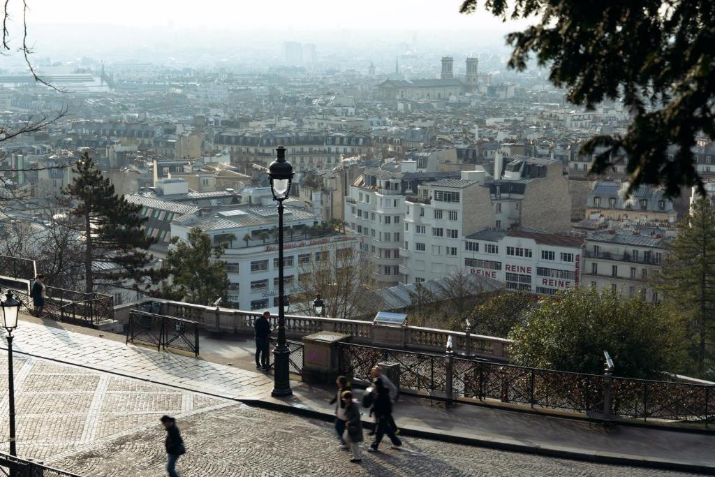 Hôtel Regyn's Montmartre - Resim 23