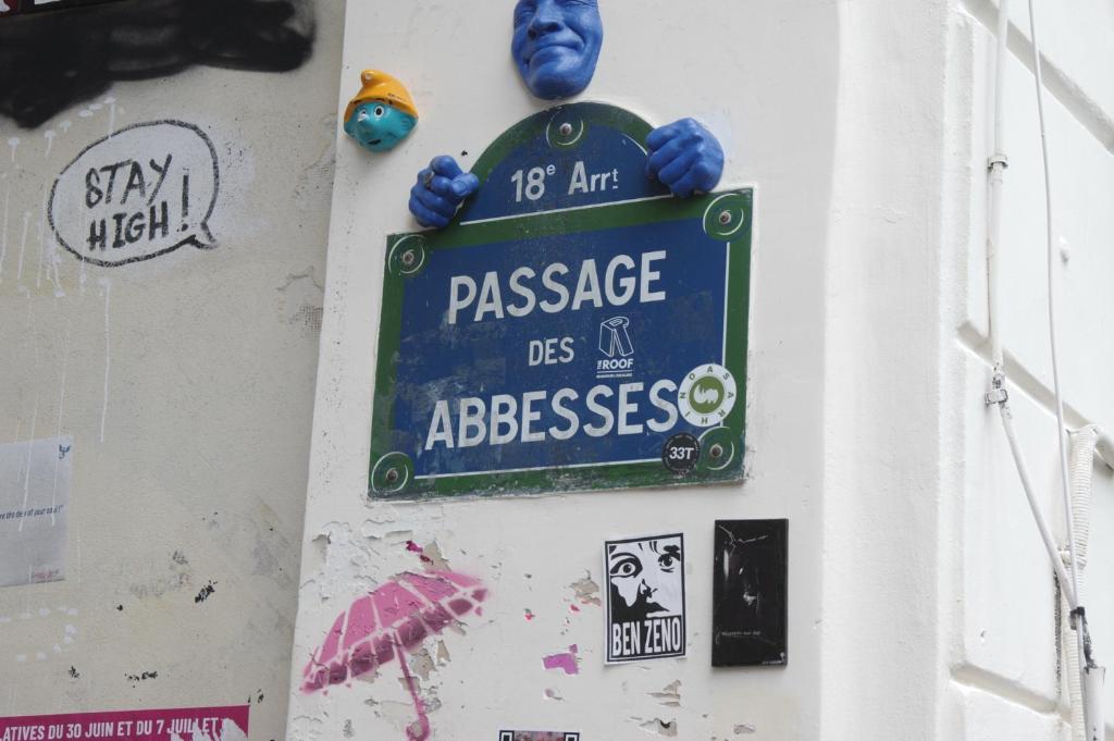 Hôtel Regyn's Montmartre - Resim 38