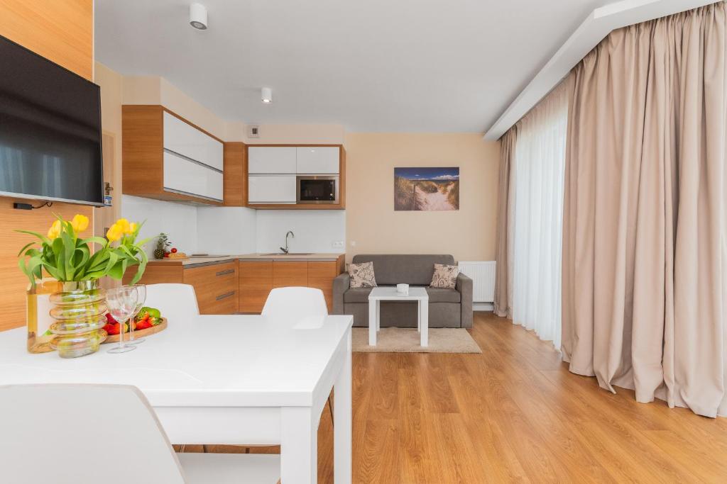 APARTAMENTY MIERZEJA - MARINA, Kąty Rybackie, 100 m od Zalewu Wiślanego, Bezpłatny Meleks - Studio (3 Adultes)