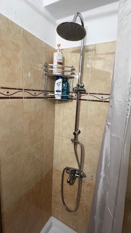 Koupelna v ubytování Emvelia Suites