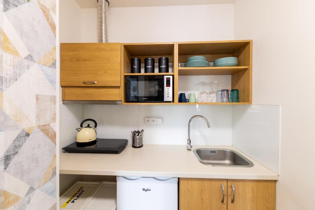 VOUSATÁ DÁMA - PS3 - Parking free - 14