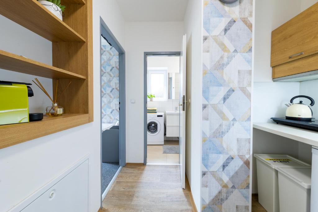 VOUSATÁ DÁMA - PS3 - Parking free - 12