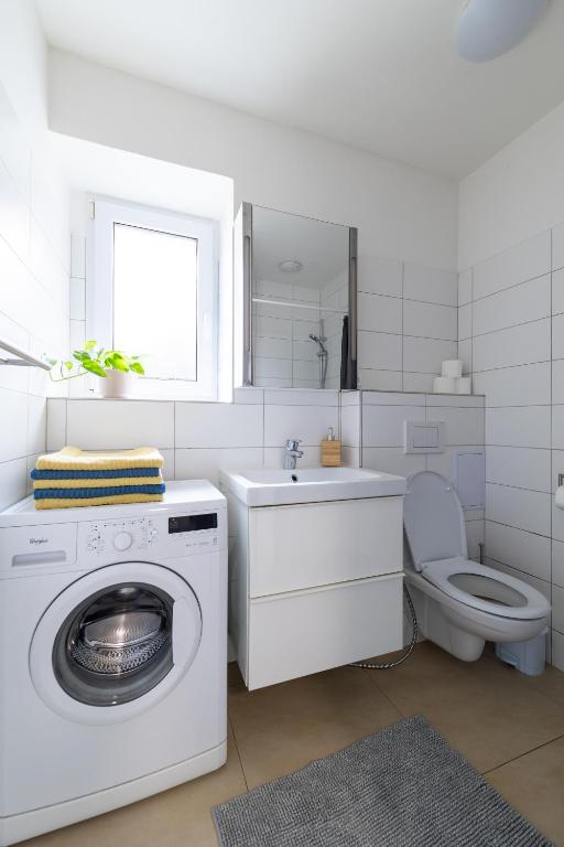 VOUSATÁ DÁMA - PS3 - Parking free - 16