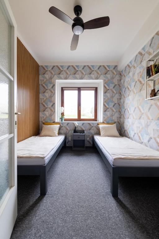 VOUSATÁ DÁMA - PS3 - Parking free - 18