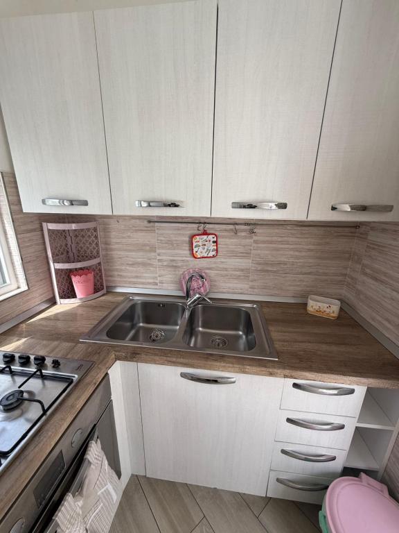 Kuchyň nebo kuchyňský kout v ubytování Fantasy House Ischia