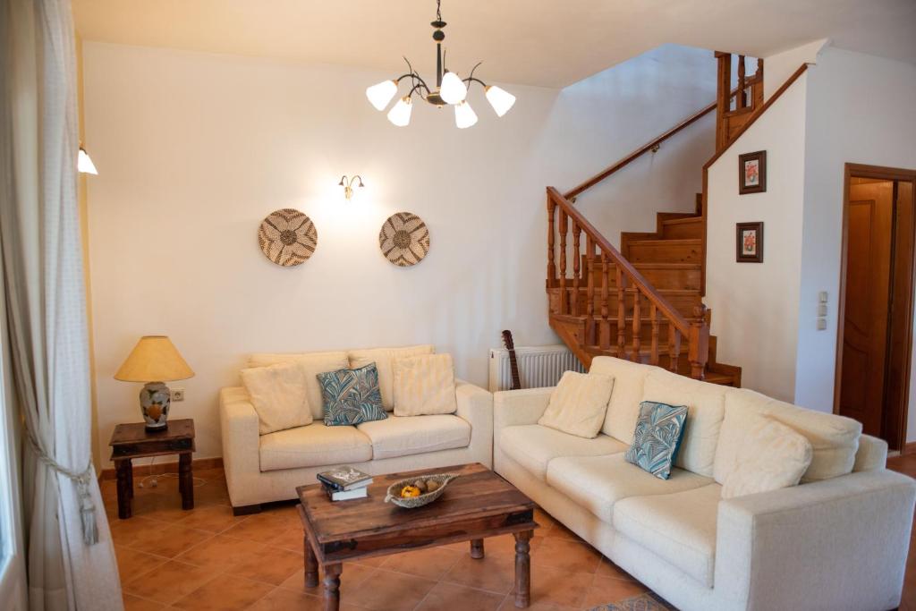 Posezení v ubytování Mirmidones Corfu Apartment