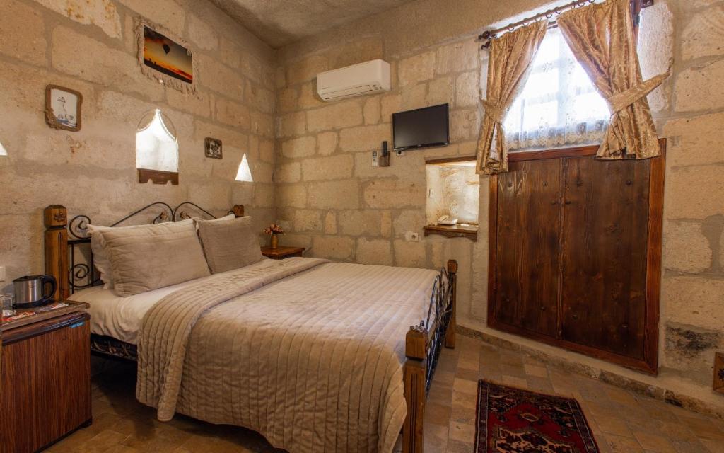 Maccan Cave Hotel - Superior Double Room