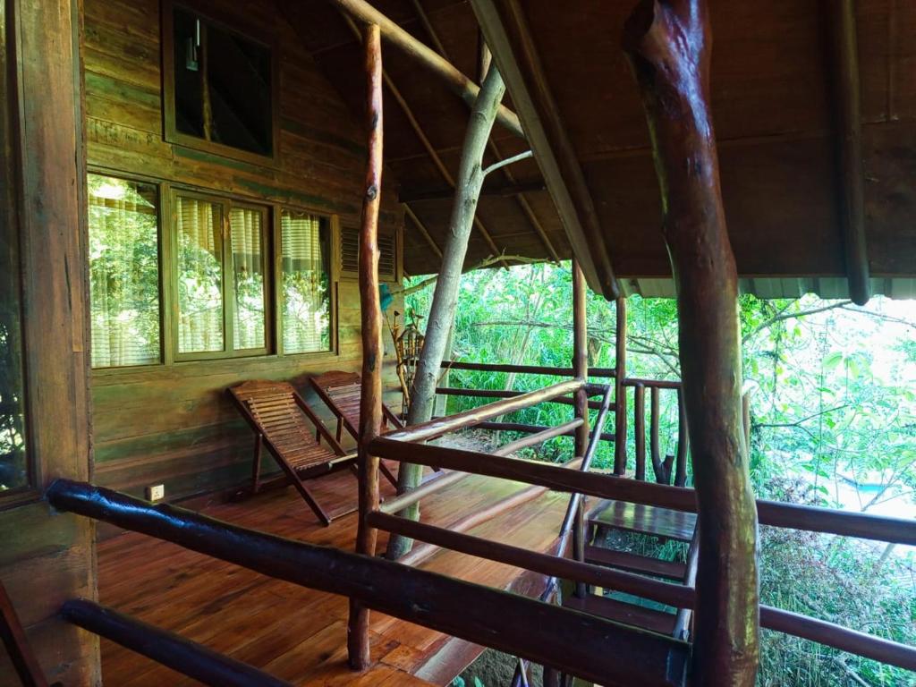 Balkón nebo terasa v ubytování Jungle Face Inn