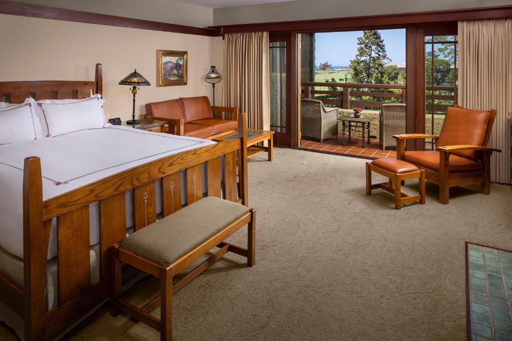 The Lodge at Torrey Pines - 