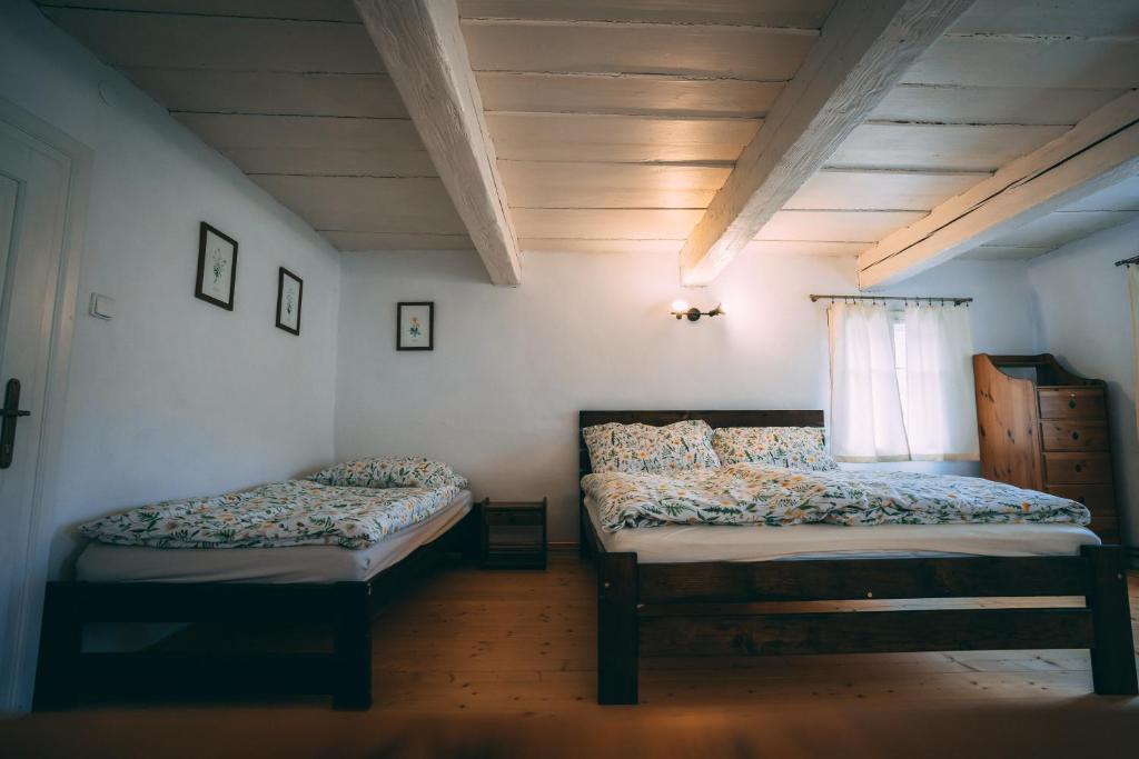 Postel nebo postele na pokoji v ubytování chalupa CHALUPA