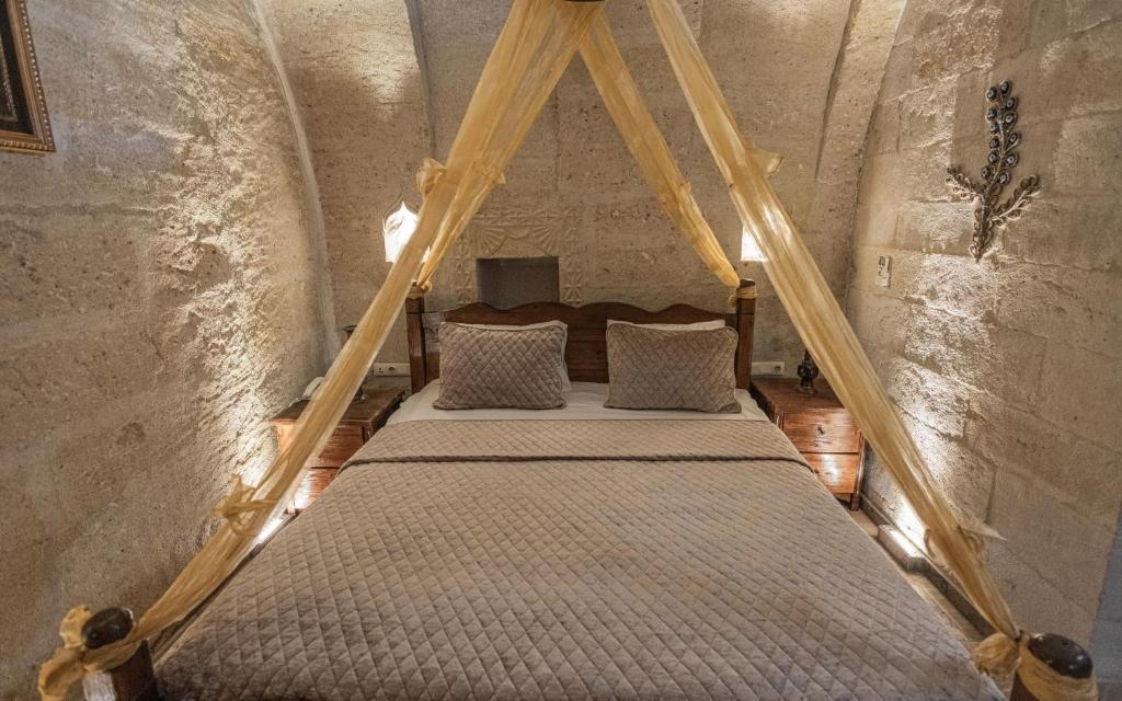 Maccan Cave Hotel - Double Arch Room
