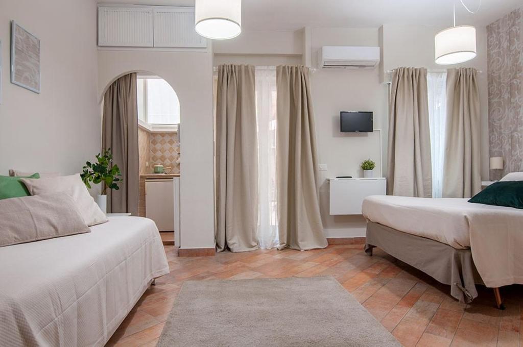 St Peter Vatican Lovely Apartment & Patio, Rome