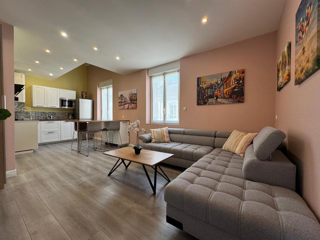 Duplex 70m2 - Parking privé - Reims Arena - Lycée Roosevelt