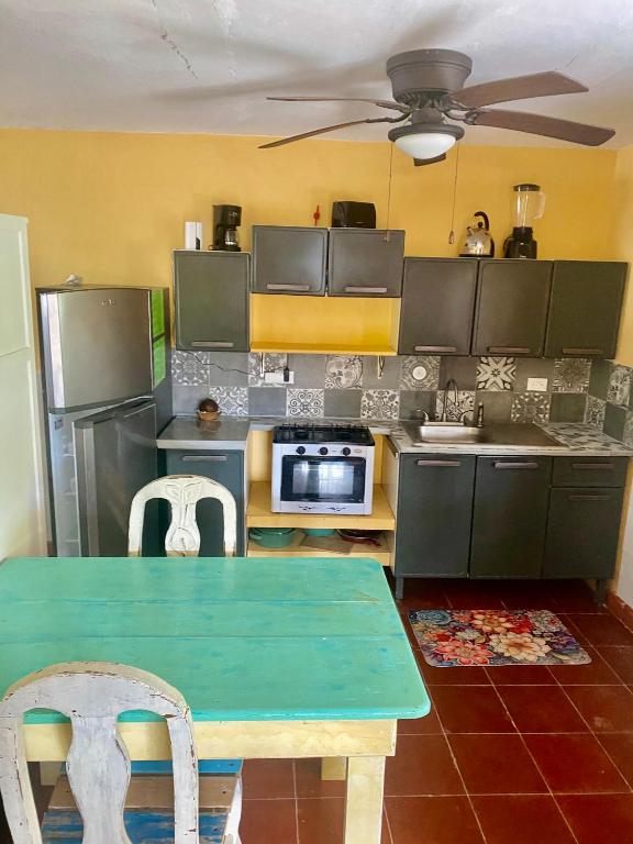 Kuchyň nebo kuchyňský kout v ubytování Casa Turquesa