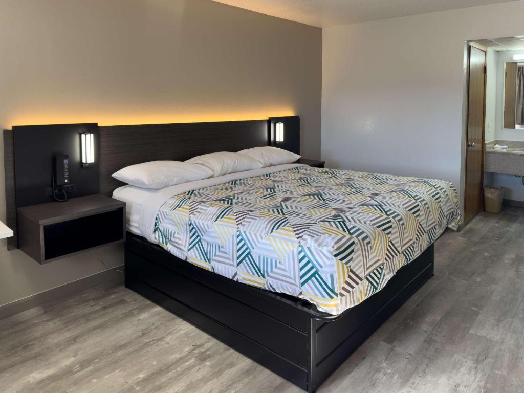 Motel 6-Dyersburg, TN - Kamer Met Kingsize Bed - Niet-Rokers