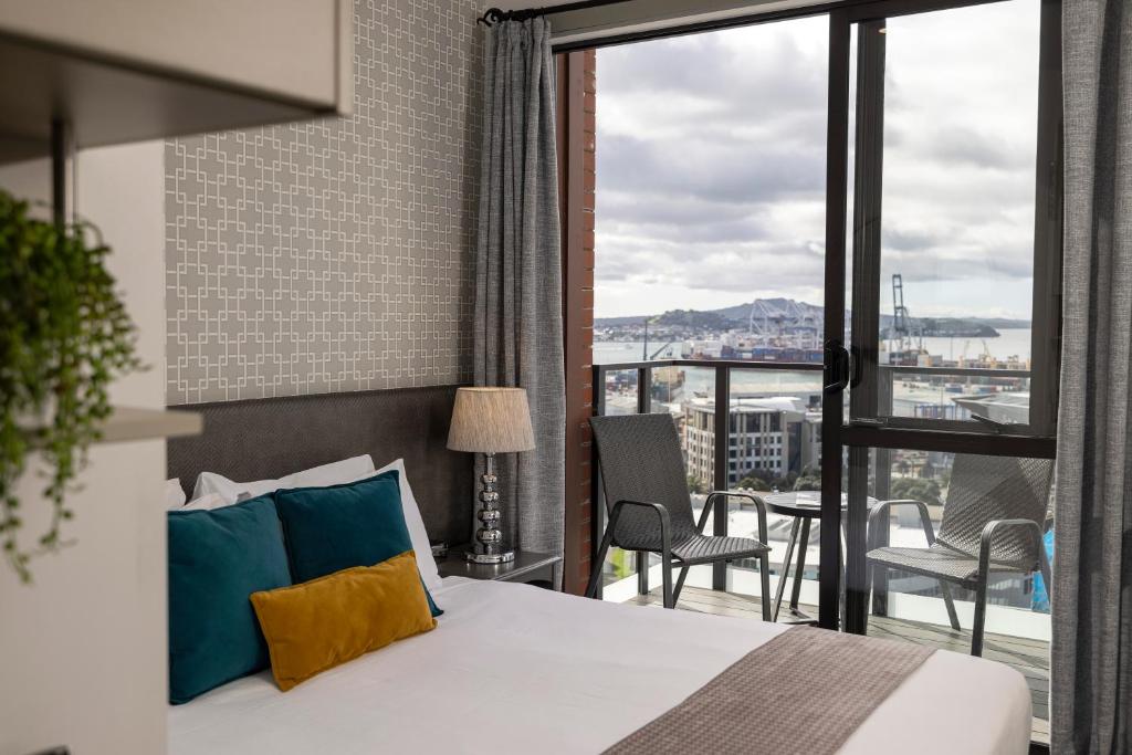 
Studio Executive Apartment
