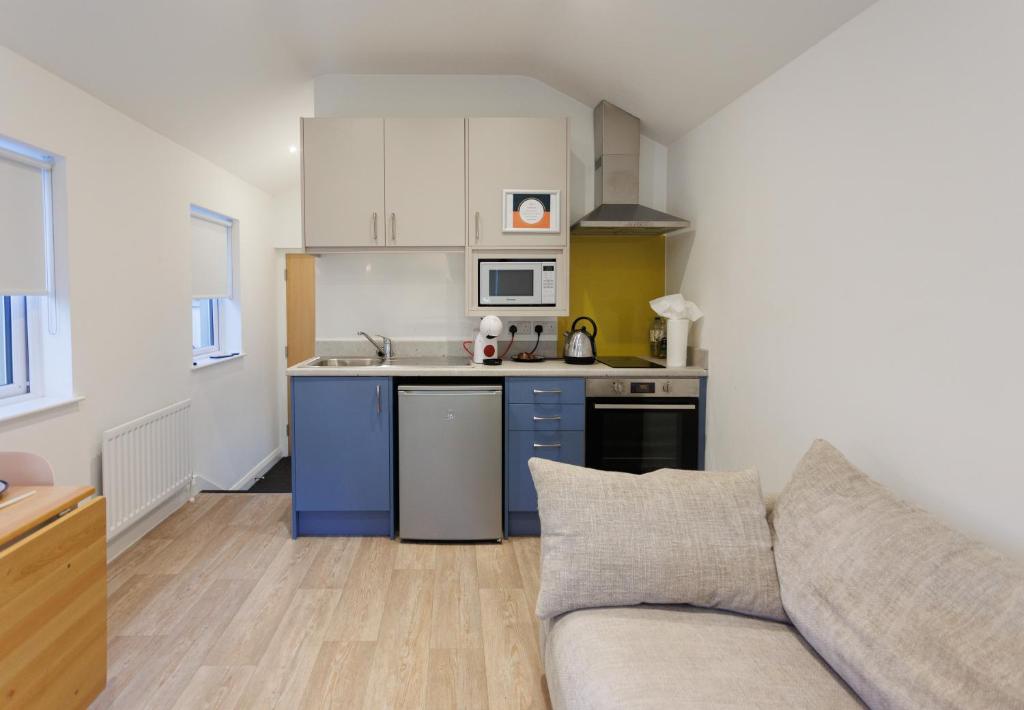 Køkken eller tekøkken på Boutique Belfast Apartment for 2