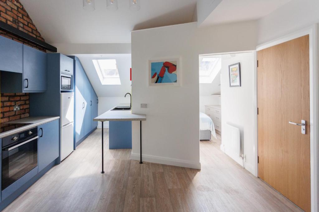 Boutique Apartments In Stylish Neighborhoods photo