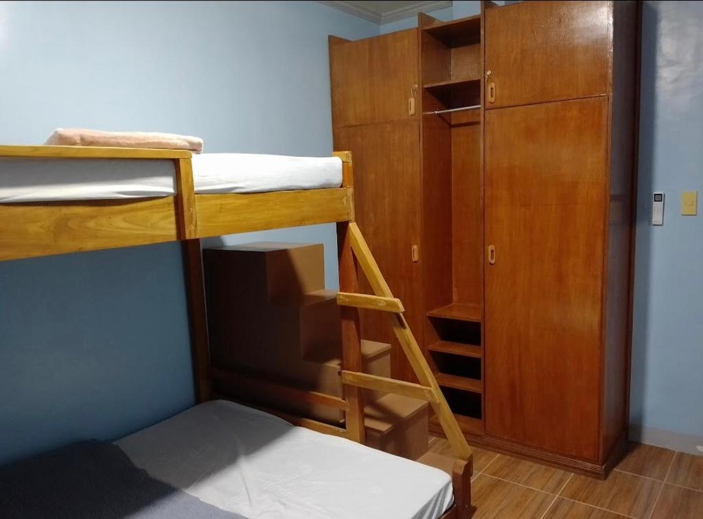 Palanda nebo palandy na pokoji v ubytování Gotico Central Residence-Level 2