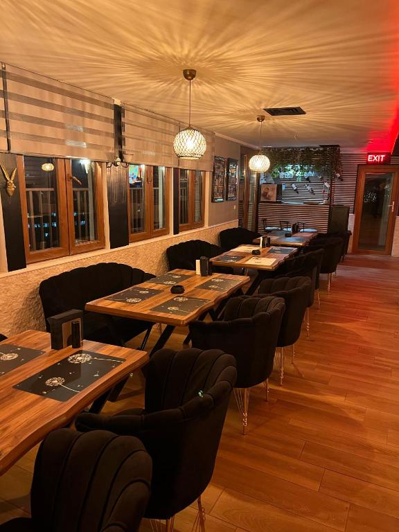 Hotel Reina - Resim 30