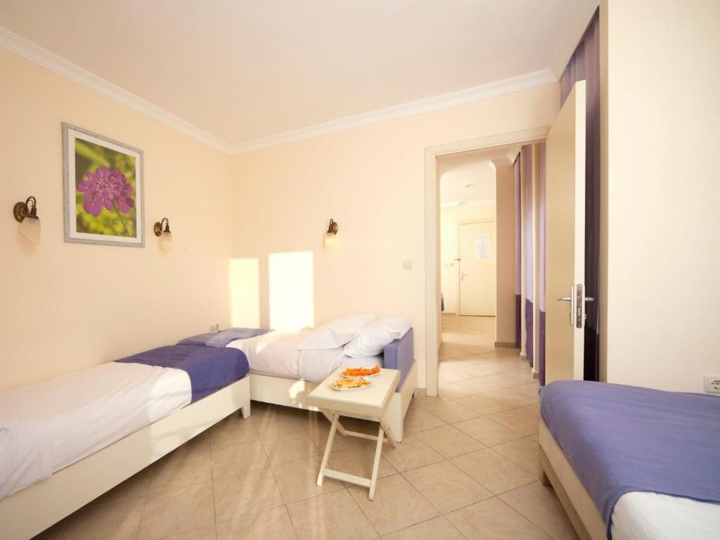 Club Resort Atlantis - Habitación Familiar Con Vista Al Jardín