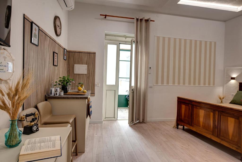 Fotografie z fotogalerie ubytování NONNA PEPPA's ROOM v destinaci Meta