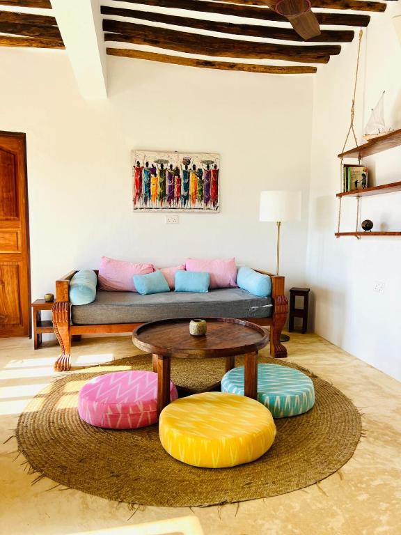 Two Bedroom Private Apartment in Shela, Lamu - Appartement Met 2 Slaapkamers En Balkon