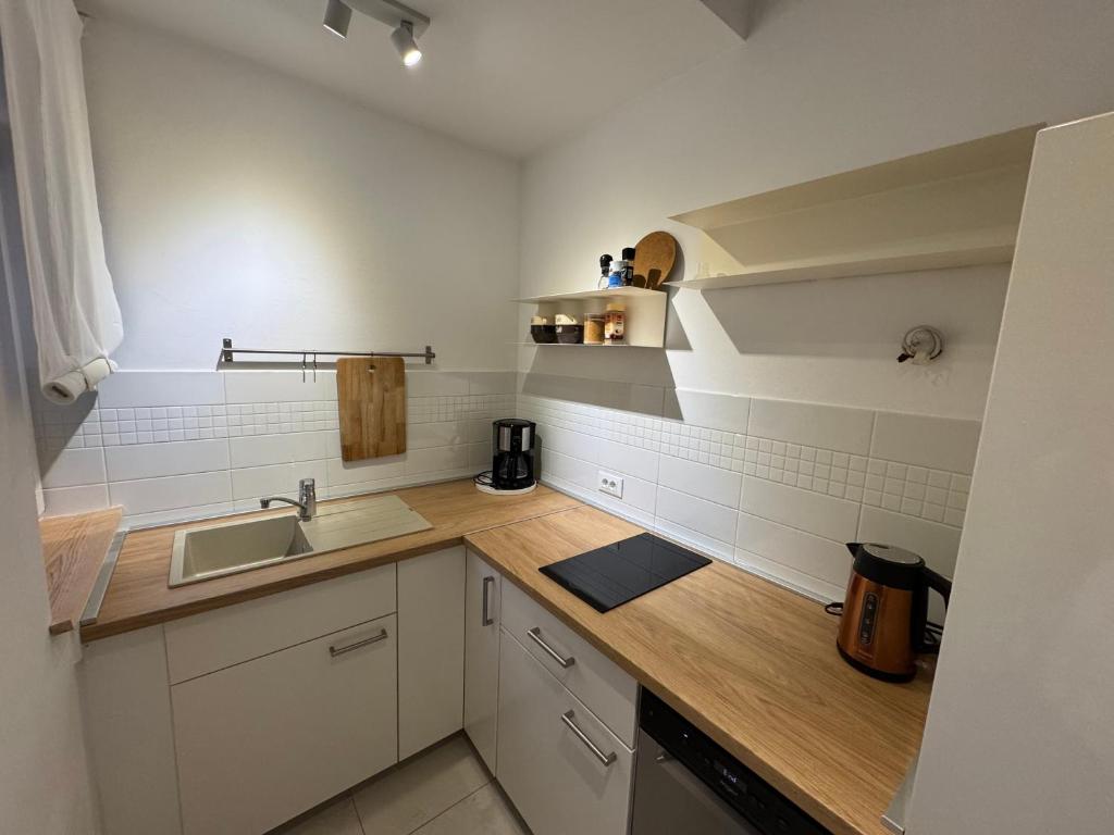 Kuchnia lub aneks kuchenny w obiekcie Apartments Mali Ivo