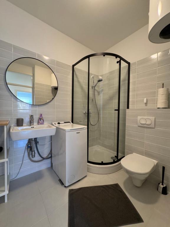 Łazienka w obiekcie Apartments Mali Ivo