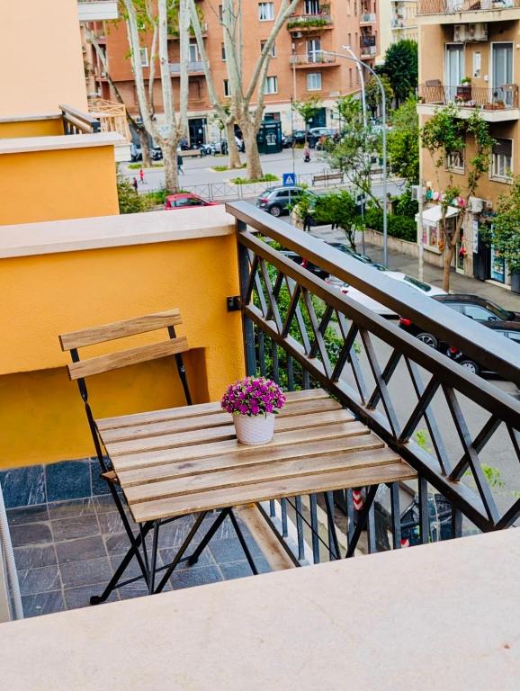 Monteverde 61 - Quiet Apartment with Easy Transport to Rome Center - by Holiday Homes Rome