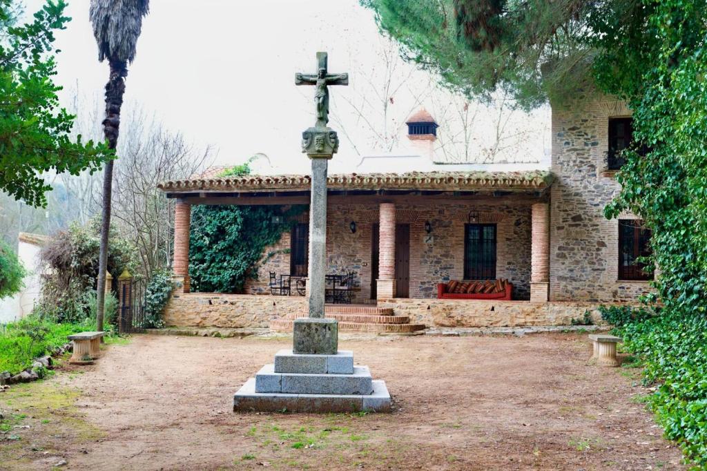 Κήπος έξω από το Paraiso del Hueznar