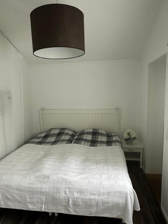 Postel nebo postele na pokoji v ubytování Torbjörntorp Betel