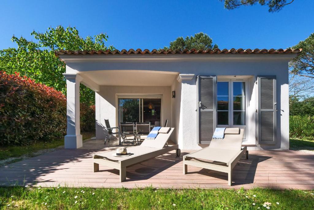 Vonkajšia záhrada v ubytovaní Villa Rêve de Plage proche St-Tropez