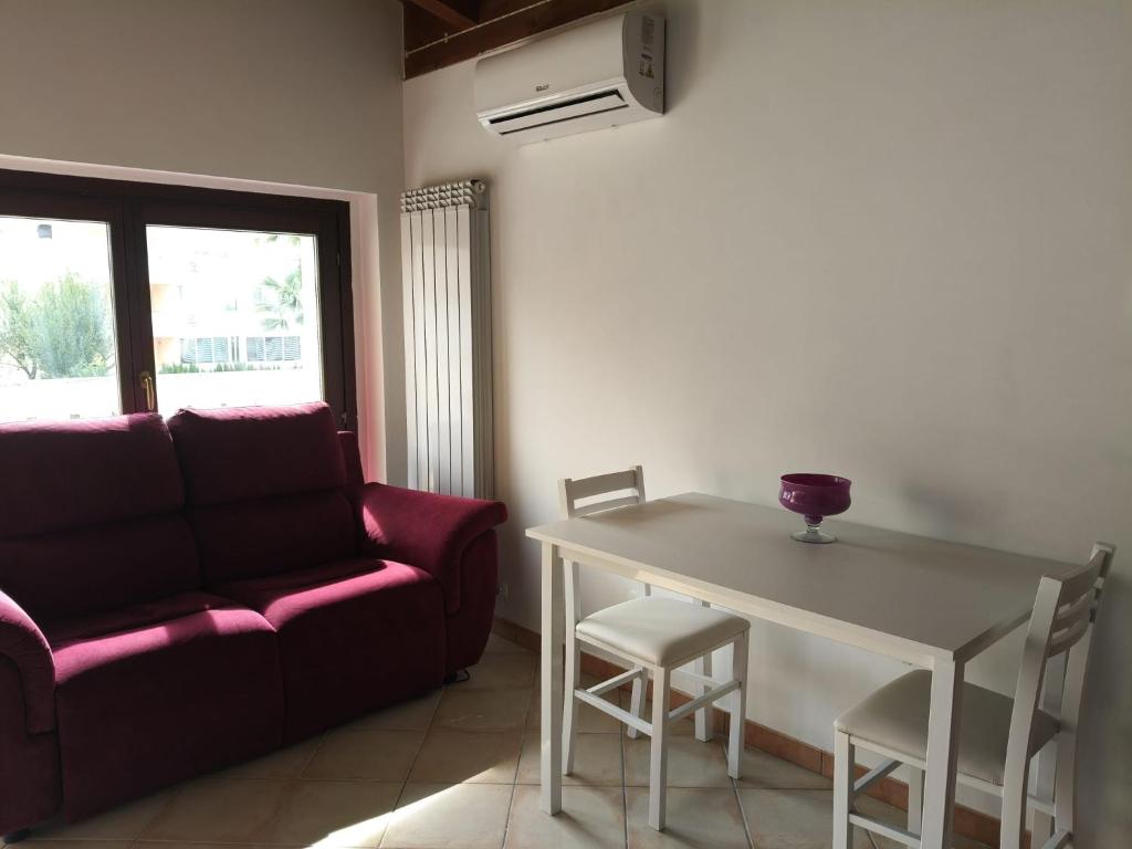 A seating area at VILLA ANNAMARIA