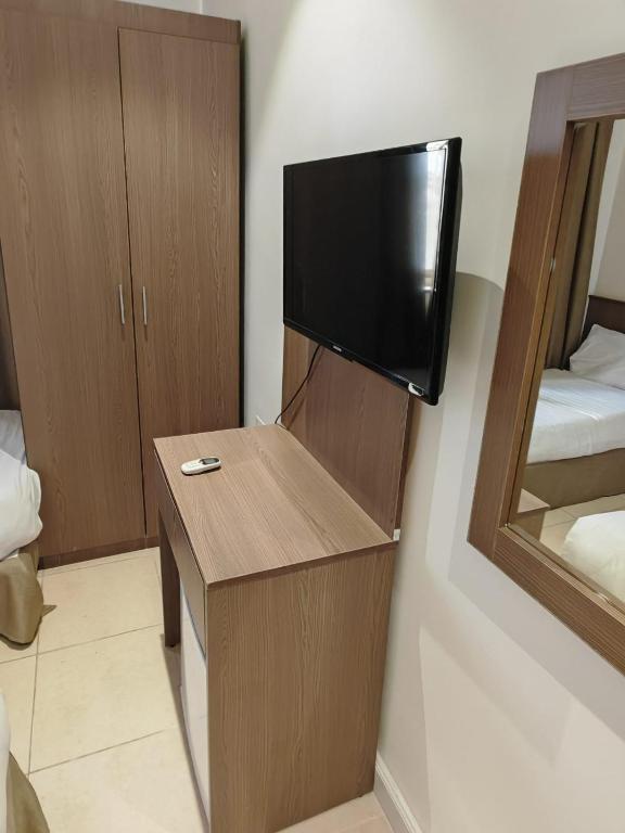 TV a/nebo společenská místnost v ubytování New Metropole Hotel - Jerusalem
