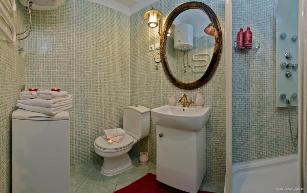 Emperor's Suites - 6