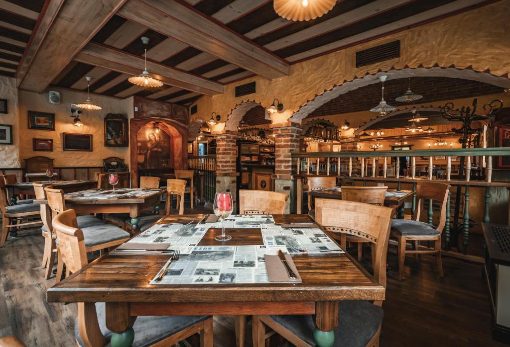 Restaurace v ubytování Guest House EJGA