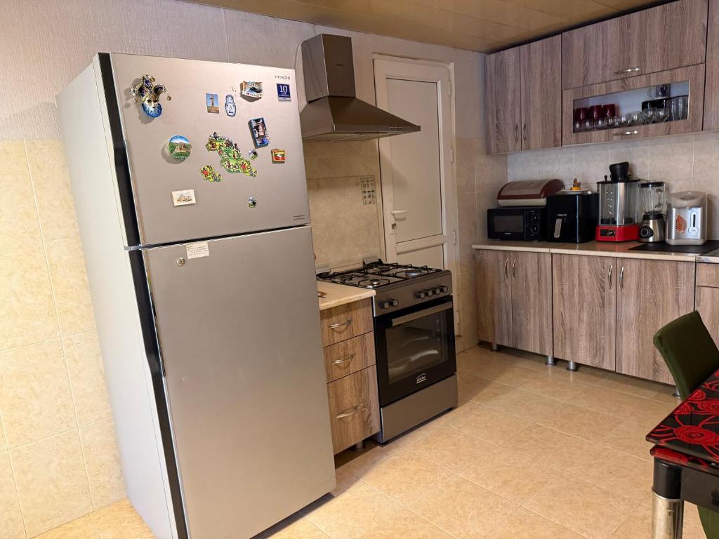 Kuchyň nebo kuchyňský kout v ubytování Valiko house in Telavi
