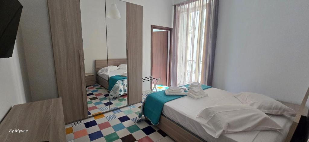 Appartamenti La Dimora di Parthenope Centro Storico - Resim 28