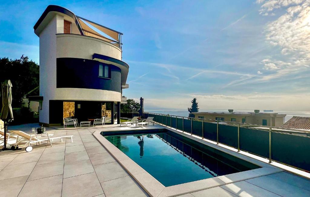 Πισίνα στο ή κοντά στο Pet Friendly Home In Opatija